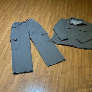 Zara women’s khaki Cargo Pants with top